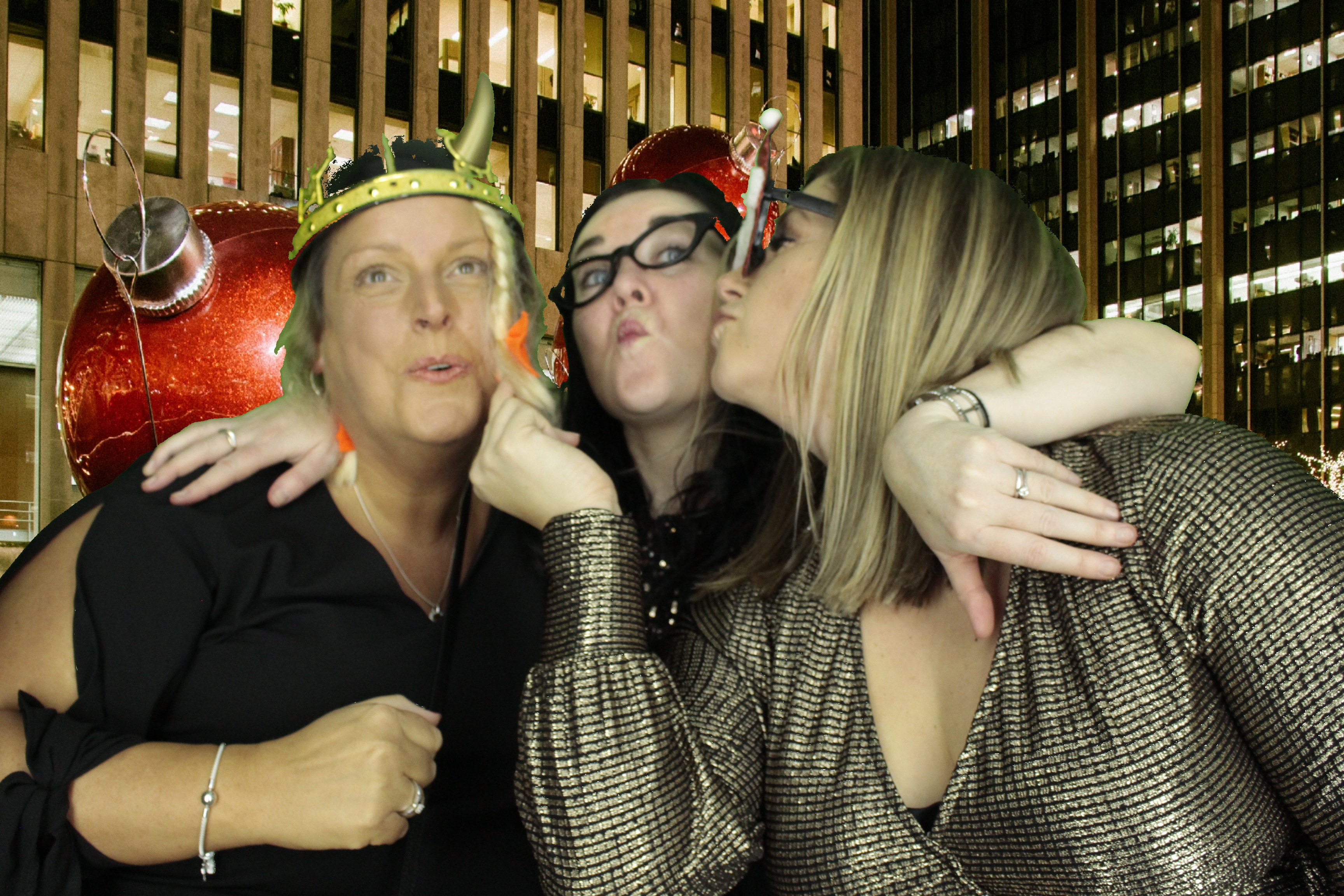Ocean Network Express Christmas Party 2019 | View more photos from the event at gallery.myphotoboothexperience.co.uk/u/MyPhotoBoothExperienceLtd/Ocean-Network-Express-Christmas-Party-2019